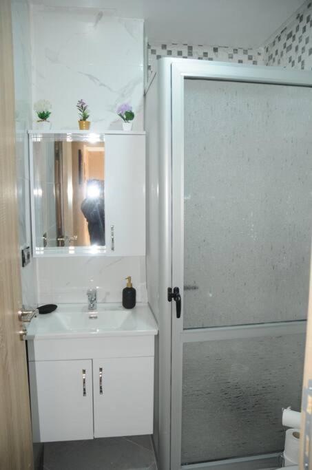 Appartement Meuble Et Bien Situe Meknès Extérieur photo